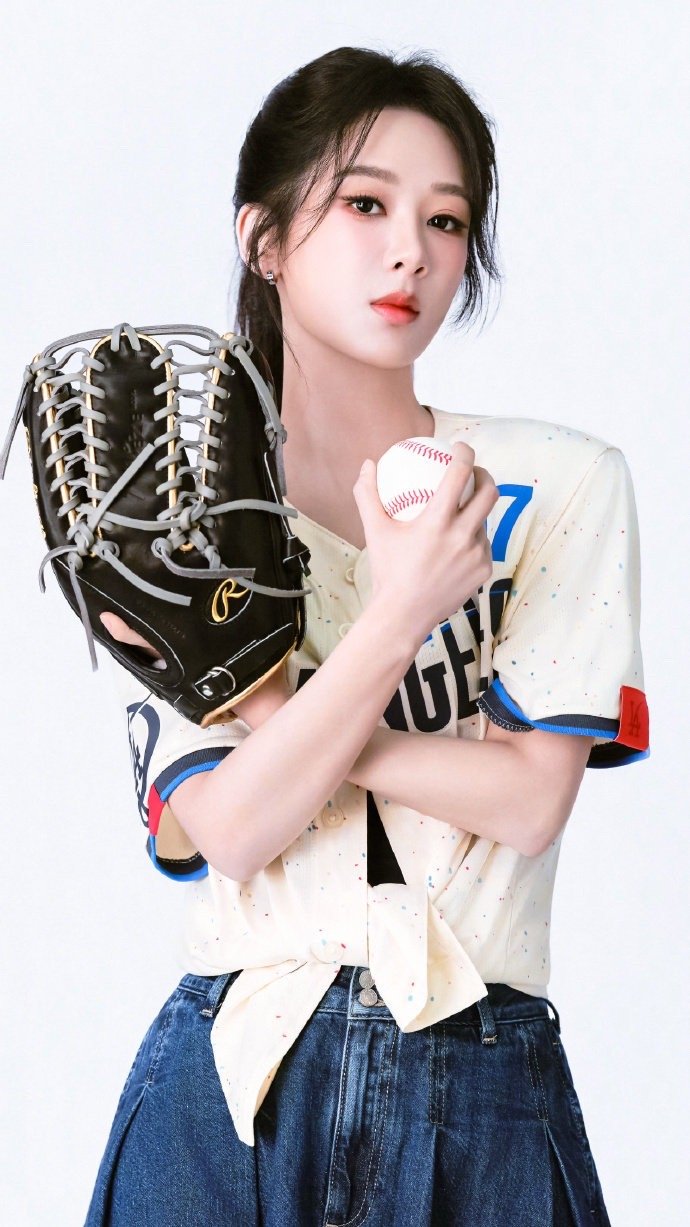 杨紫玉兰花开君再来 💜杨紫董竹君 山野万里，你是我藏在微风中的欢喜  杨紫🔸