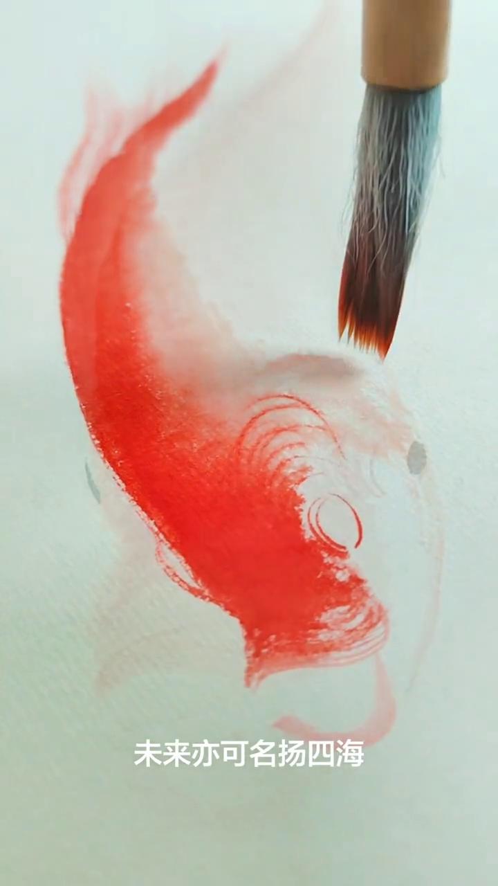 非池中。
衣衫褴楼也有王者之相，三餐不济也非池中之物。身无分文岂能断定日后无江山