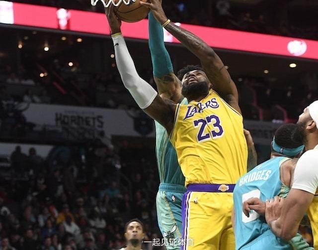 NBA官方宣布，洛杉矶湖人队原定于1月9日对阵夏洛特黄蜂队的比赛将于2月19日星
