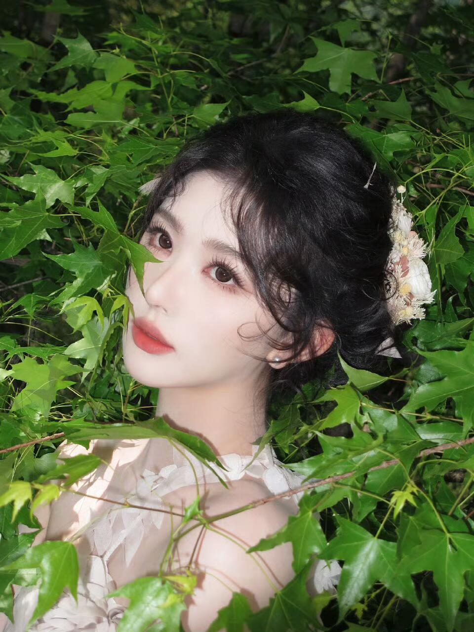 vogue红毯直播 ❄️vogue山谷假日 260529【图片】化妆师 📕我给
