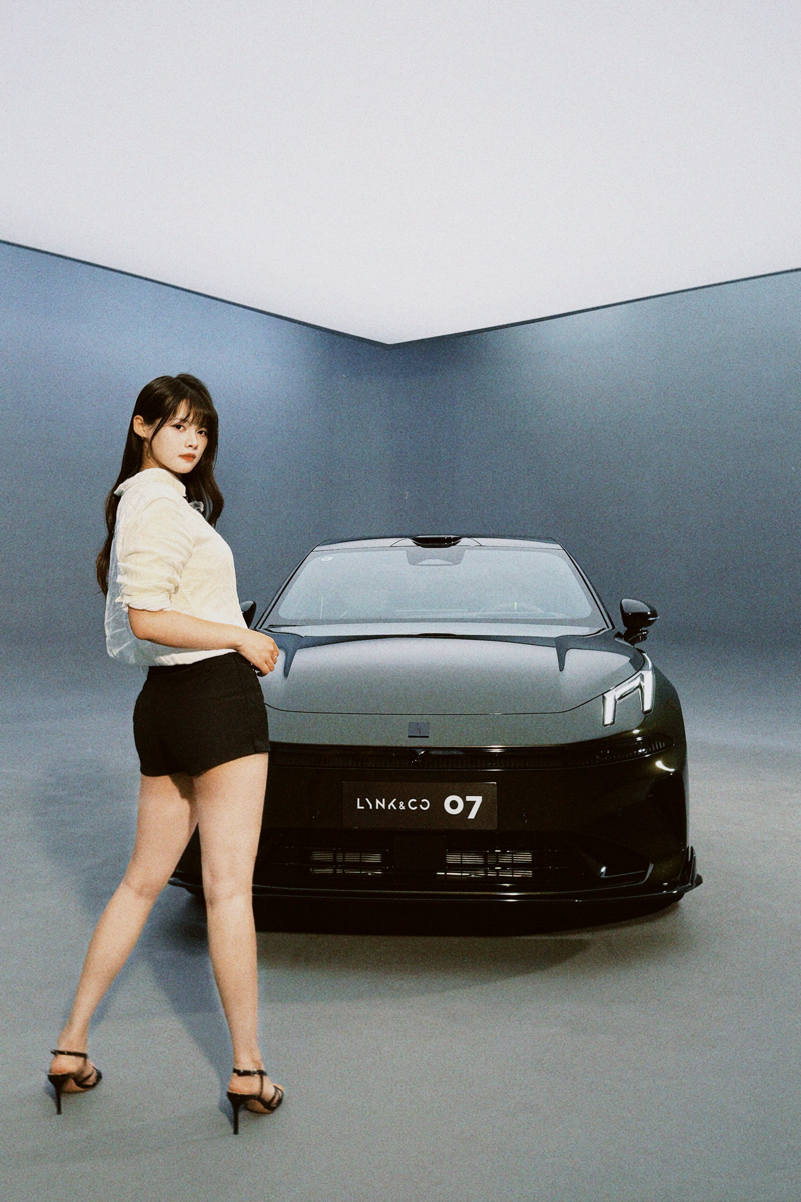 哪个角度更帅？领克07碳纤维尾翼版带感登场