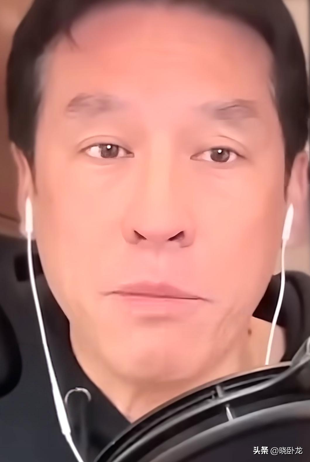 黄暐瀚：我拒绝国民党，我很庆幸！

黄暐瀚在最新一期个人直播中透露一件令人感到非