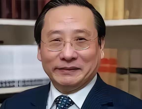 美国学者质问高志凯教授，中国不断的发展新的武器装备已经严重的影响到中国周边国家的