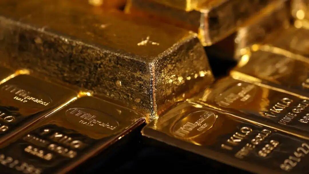 荷兰央行已将超过78吨黄金从纽约转移至伦敦，此举具有政治敏感性，官方给出的理由是