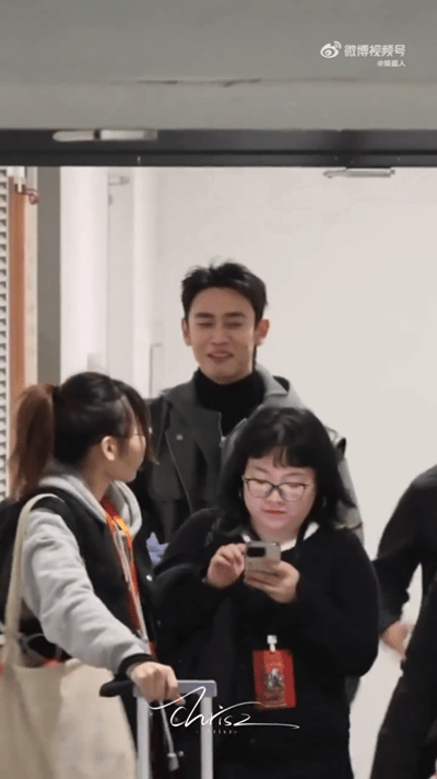 王天辰真憋不住一点王天辰嘴角太难压了 王天辰听见姐夫俩字憋不住一点，呜呼 