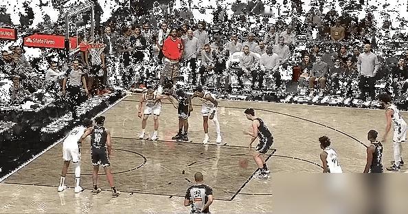 随着崔永熙在终场前1分58秒登场，NBA发生了3大历史性事件！

这是篮网主帅费