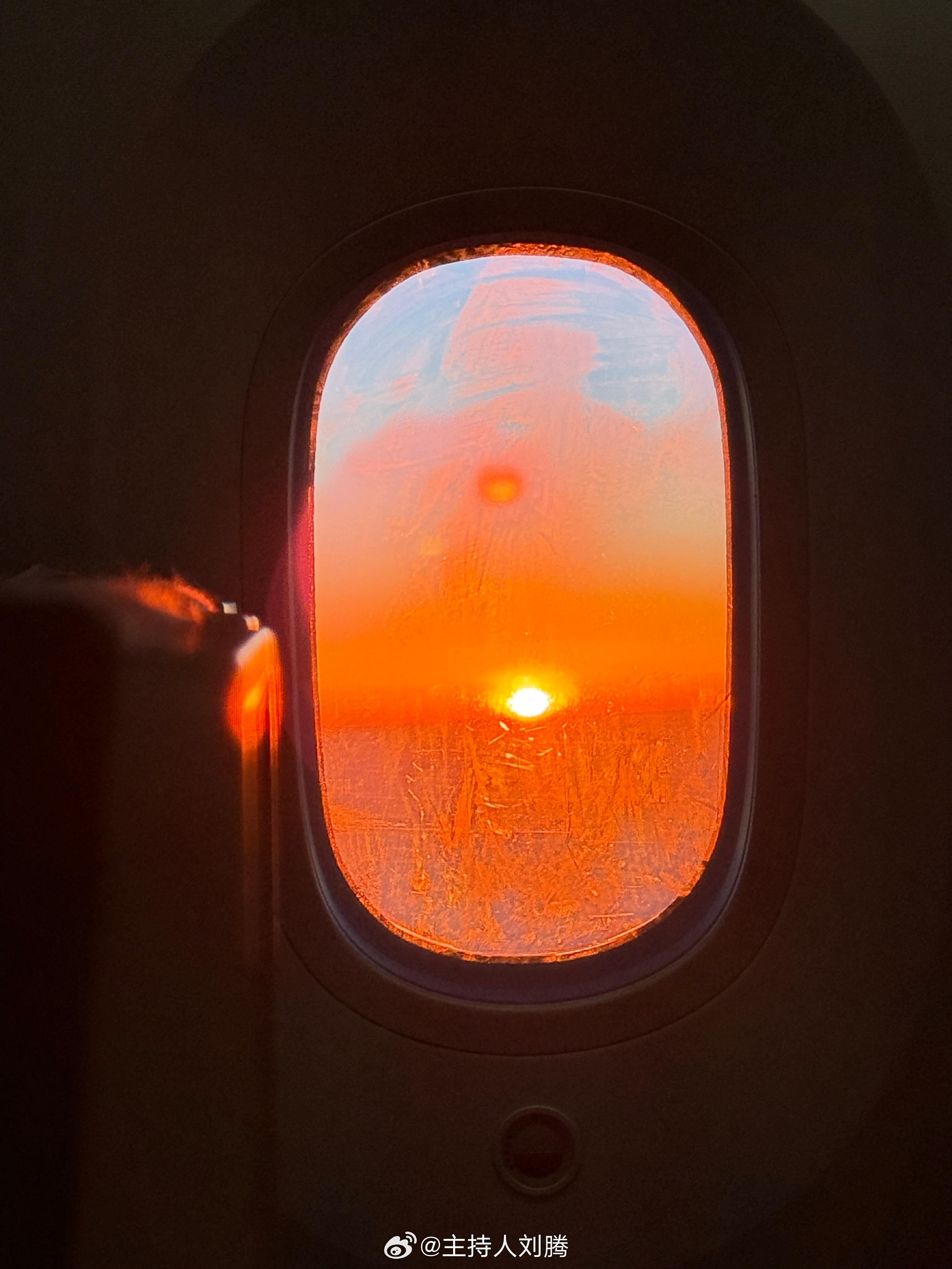 夕阳很美“滤镜”太脏 