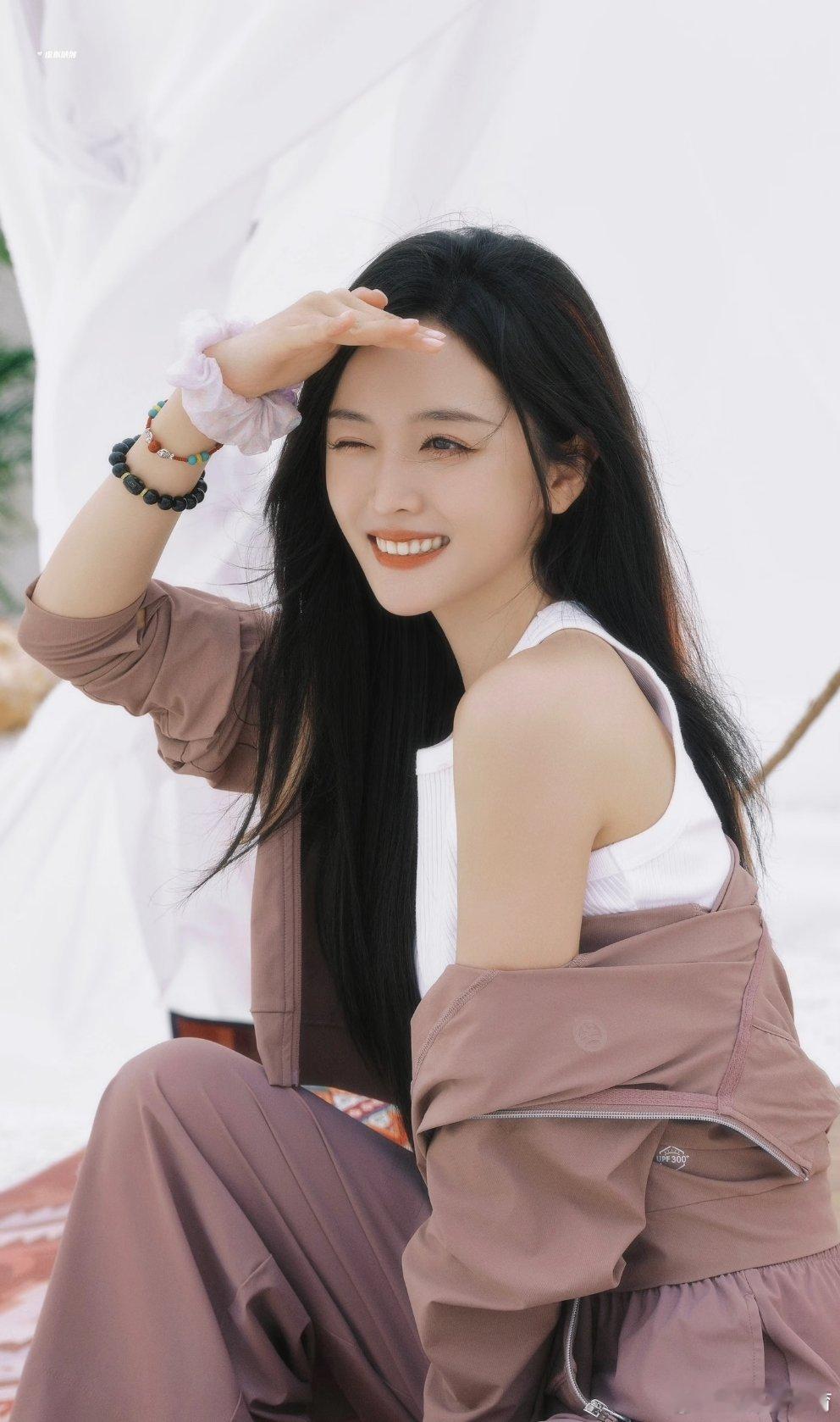 吴宣仪母亲被赶出公司乐华就吴宣仪事件发声明作为一个合格的吃瓜群众，默默关注就好，