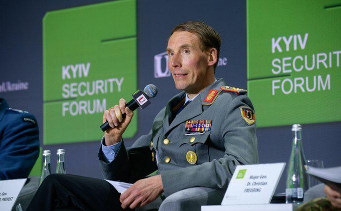 德国陆军中将克里斯蒂安・弗罗伊丁最近透露了一个令人不安的消息：美国国防部已经单方