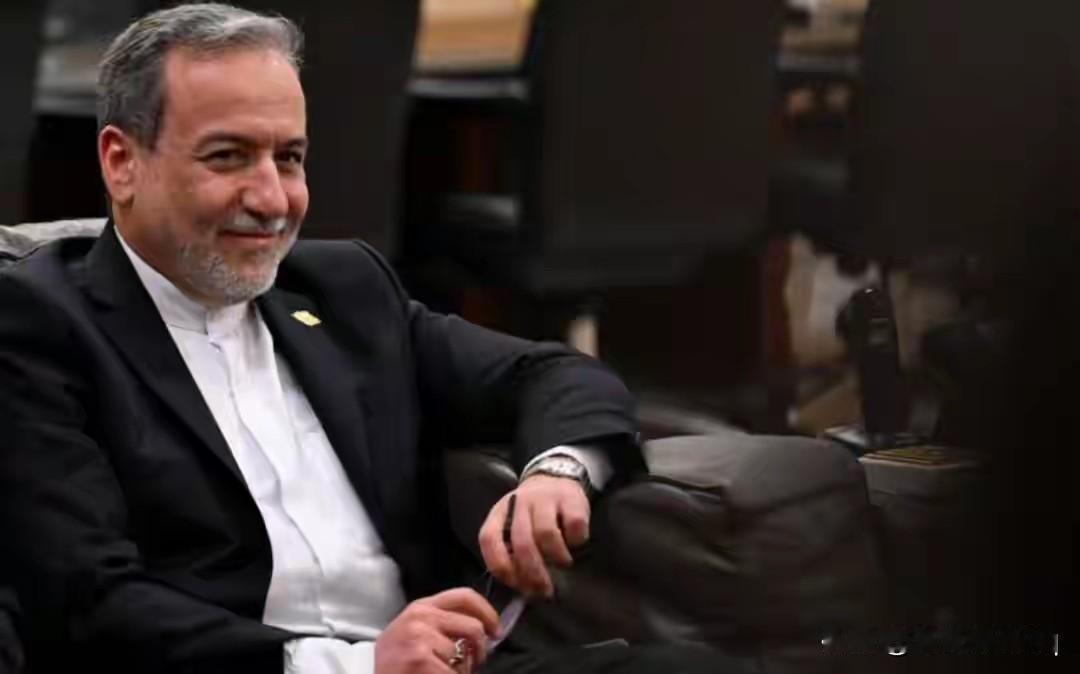 恭维上了？
美国与伊朗之间的关系，大有一触即发，大动干戈，水火不容的样子。但是，