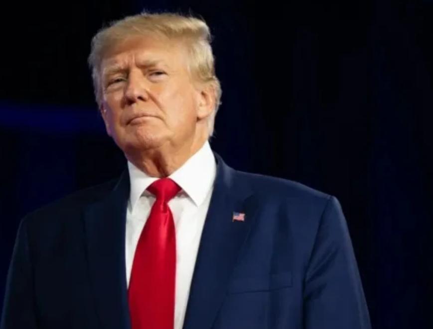 中国出手了。
北京方面释放明确信号：
这回的意思很直白：不跟你吵架了，直接让你“