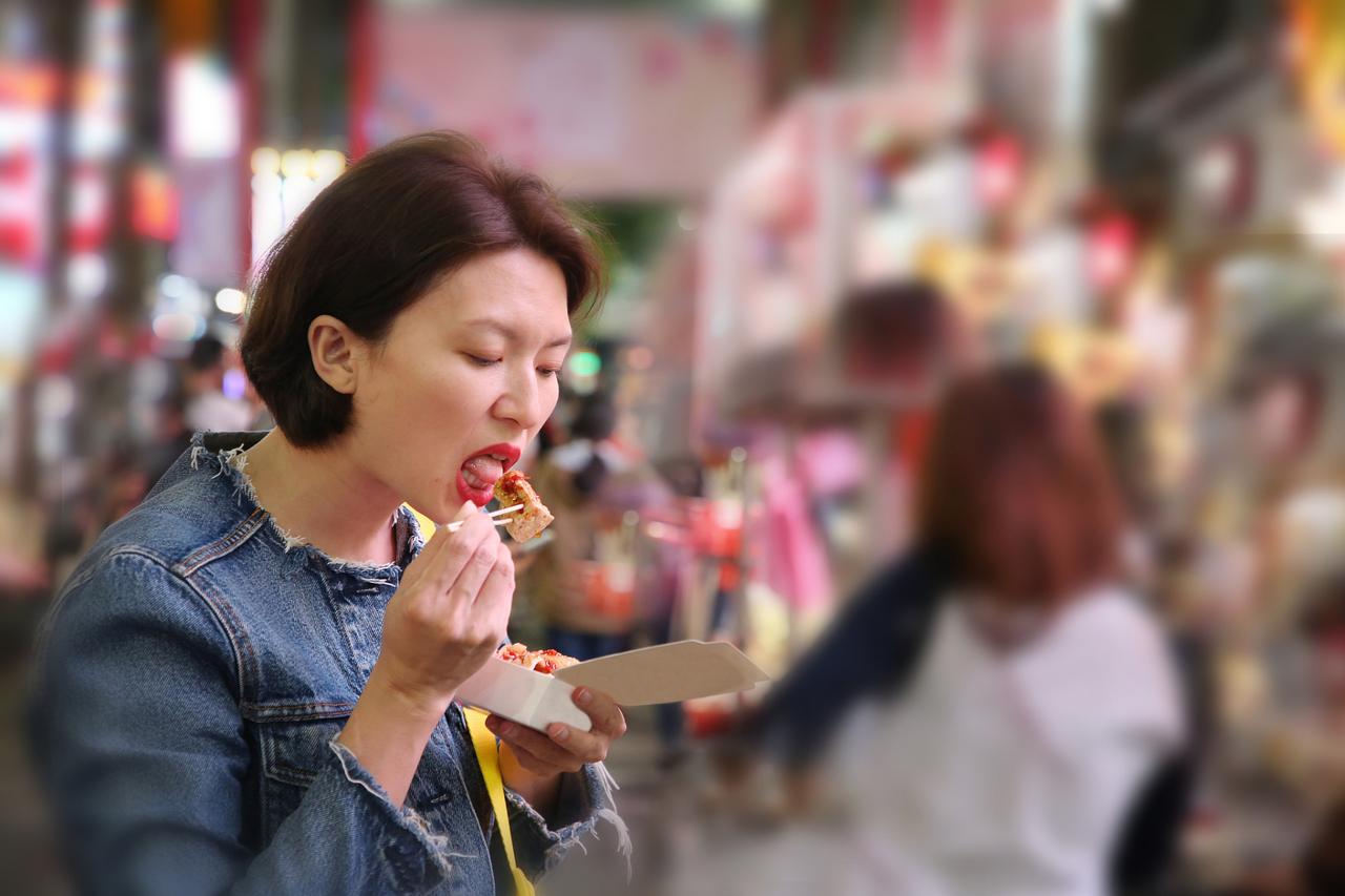 彻底闹大。鸡脖肉泥事件传到了韩国，还有什么能吃的？

韩联社10月28日的报道，