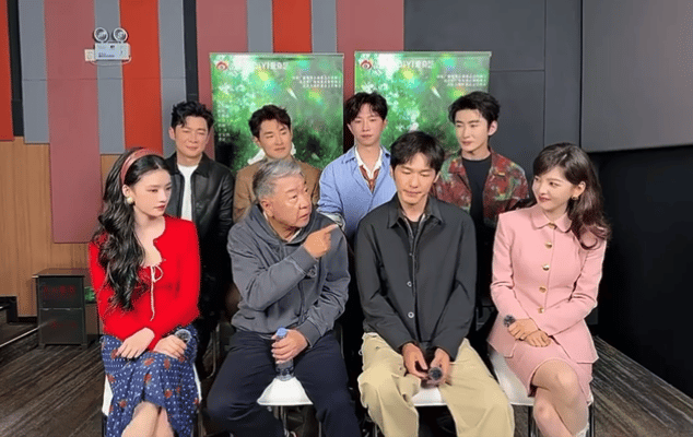 郑晓龙导演认证章若楠表演郑晓龙导演盖章章若楠超会演 郑晓龙导演表示章若楠的演技让