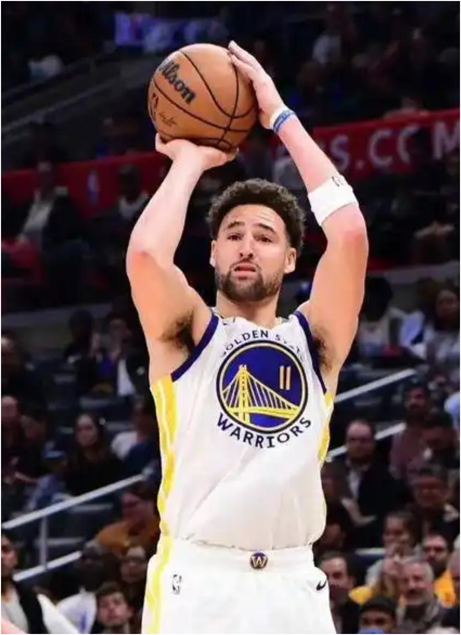NBA以下8个单节纪录，哪个最难破？
1、克莱汤普森单节37分。
2、麦迪单节3