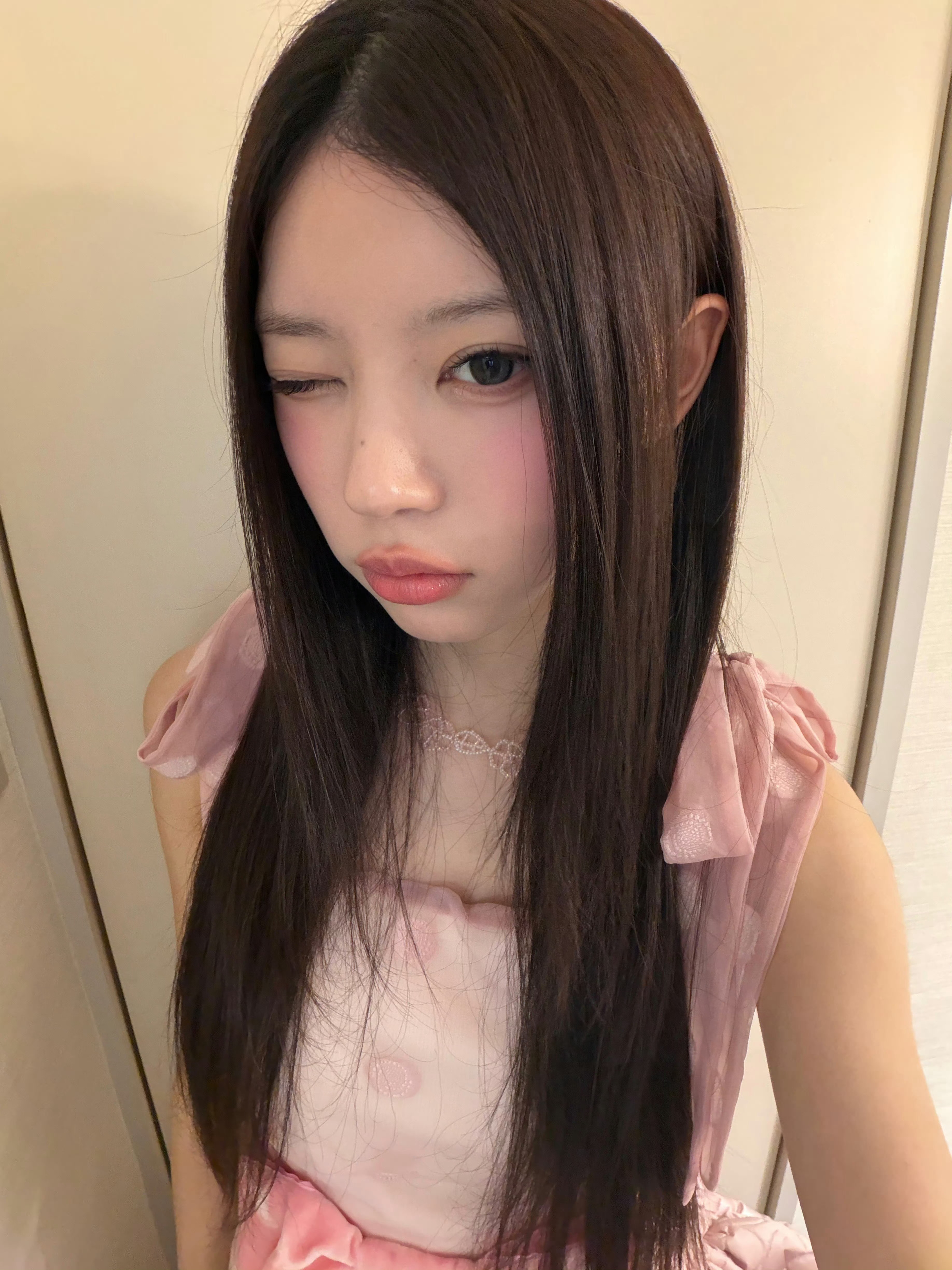 境萌花 姐妹们我到天堂了呀，这里根本没有烦恼，我到这里的时候就看见一阵天使一样的