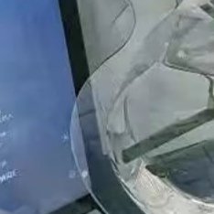 2000登鹳雀楼王之涣白日依山尽，黄河入海流。欲穷千里目，更上一层楼。 