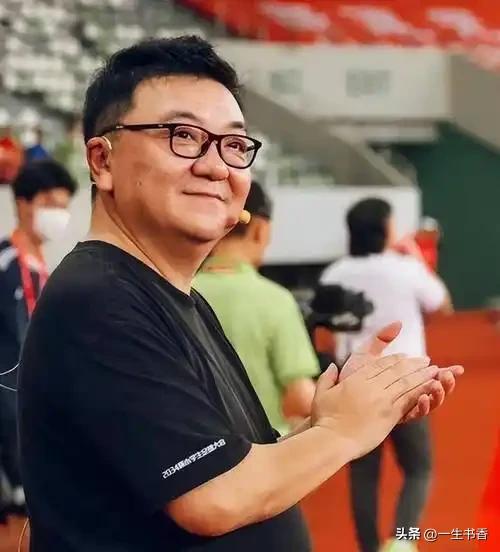 中国足球需要更多像董路的人
 
中国足球想要走出低谷、实现长远崛起，恰恰需要更多