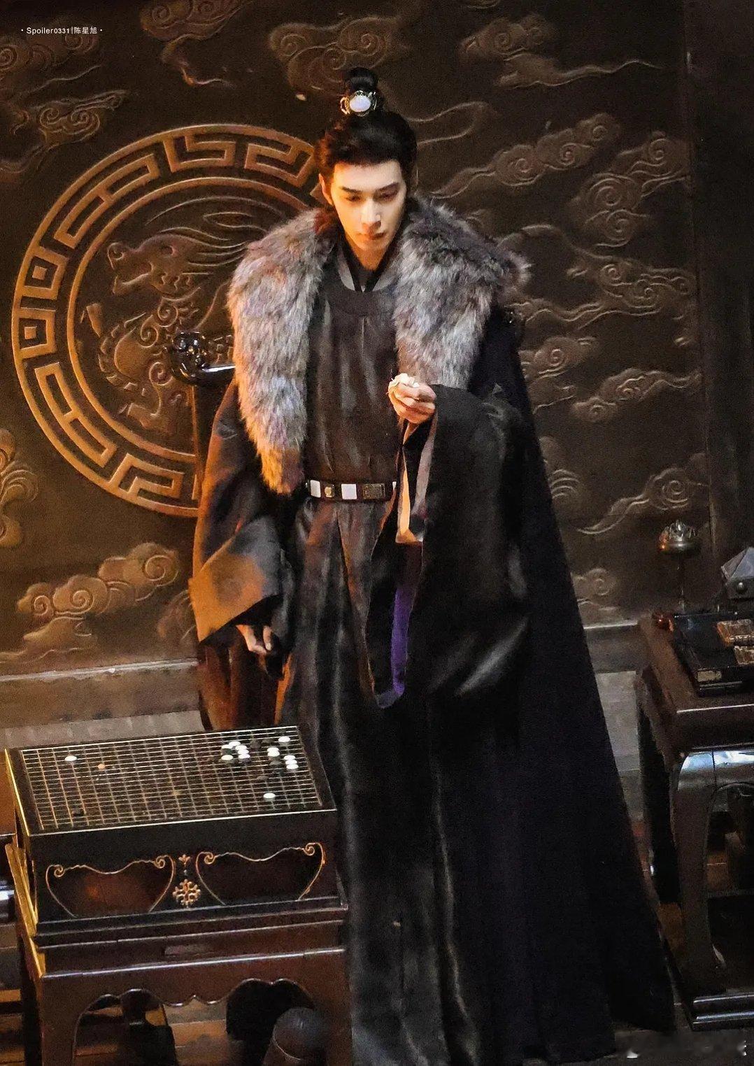 陈星旭古装挺适合的 很难不被这样的美男going🥹 