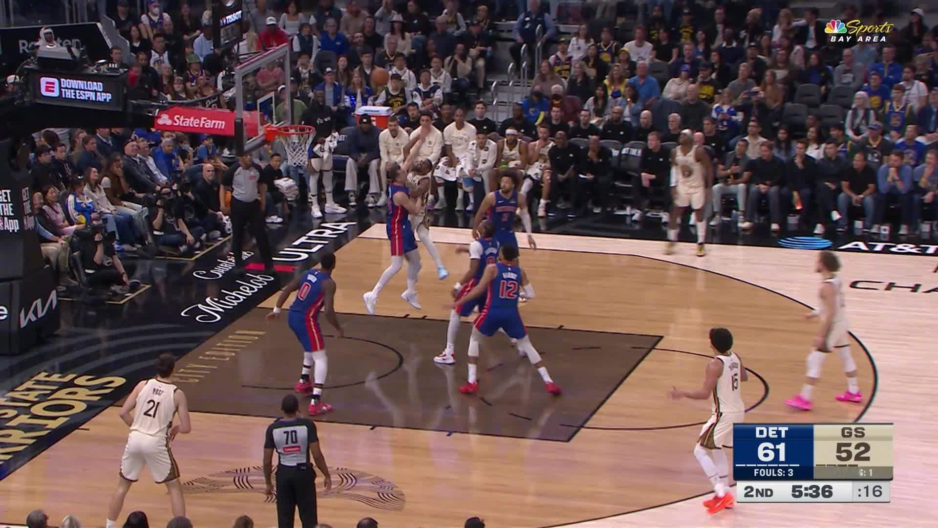 梅尔顿连续突破上篮得分！活塞vs勇士