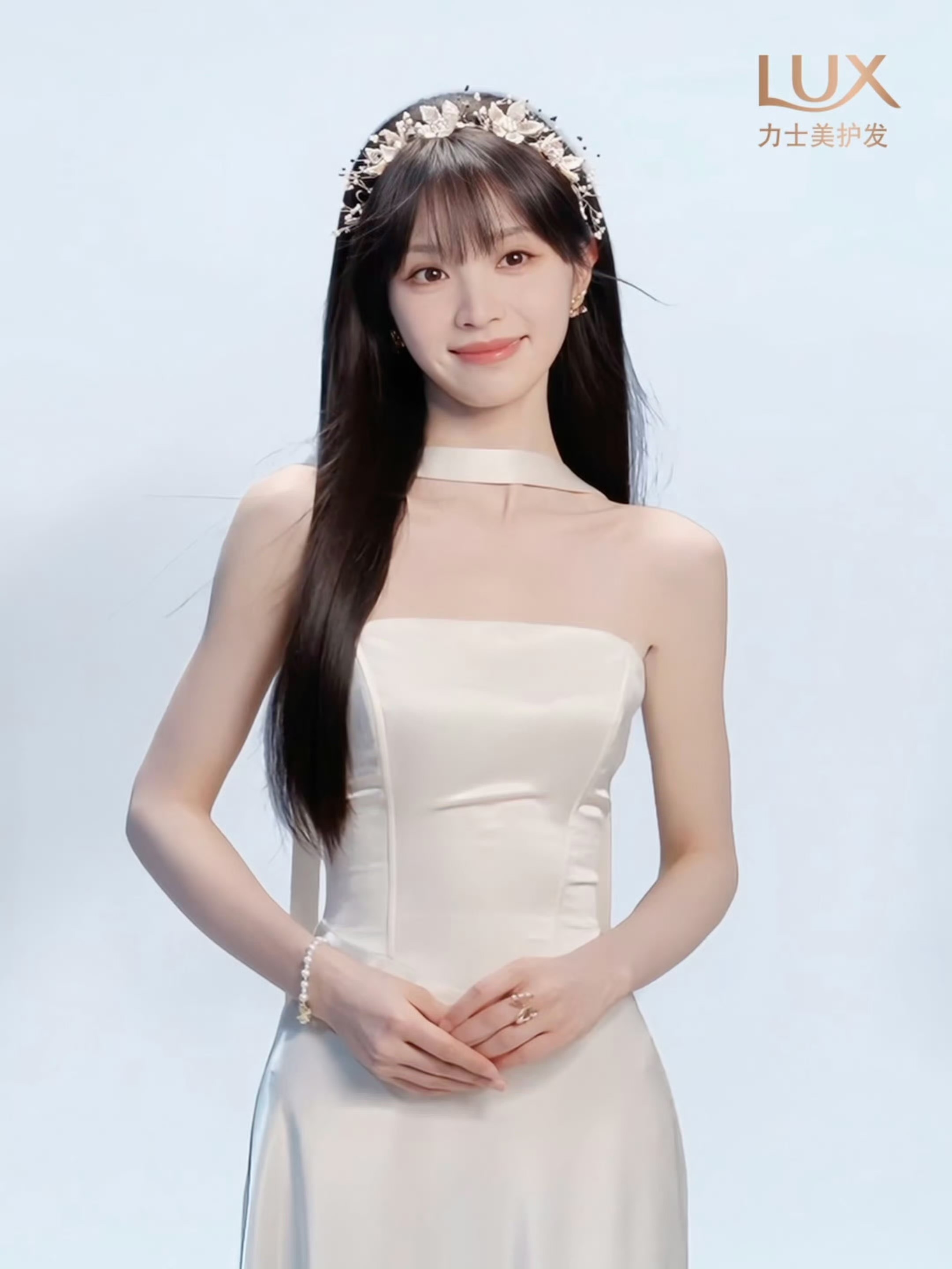 曦薇和花花 力士和沪上阿姨坚持花神塑中 