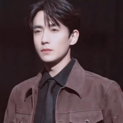 好像bjd娃娃，好精致朱一龙