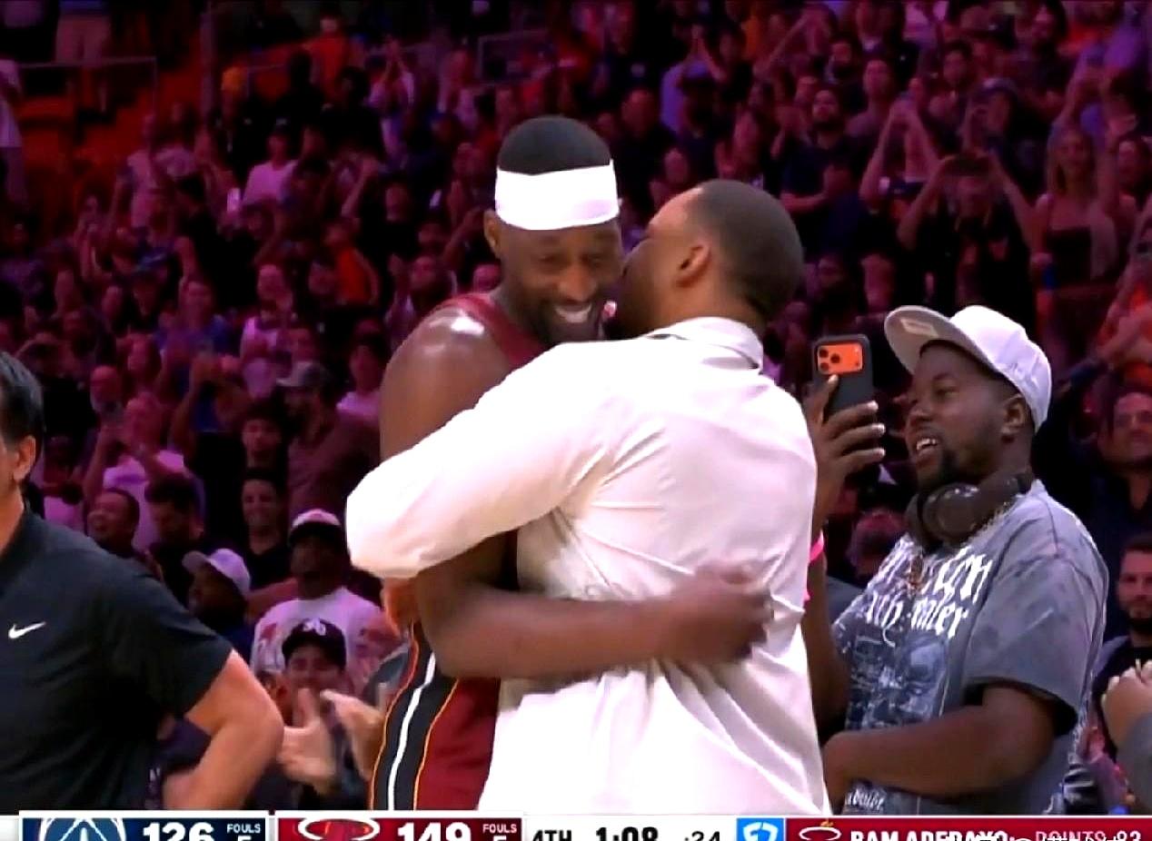 最吓人的纪录，往往不是射手写的。
3月10日，热火主场150比129赢奇才。