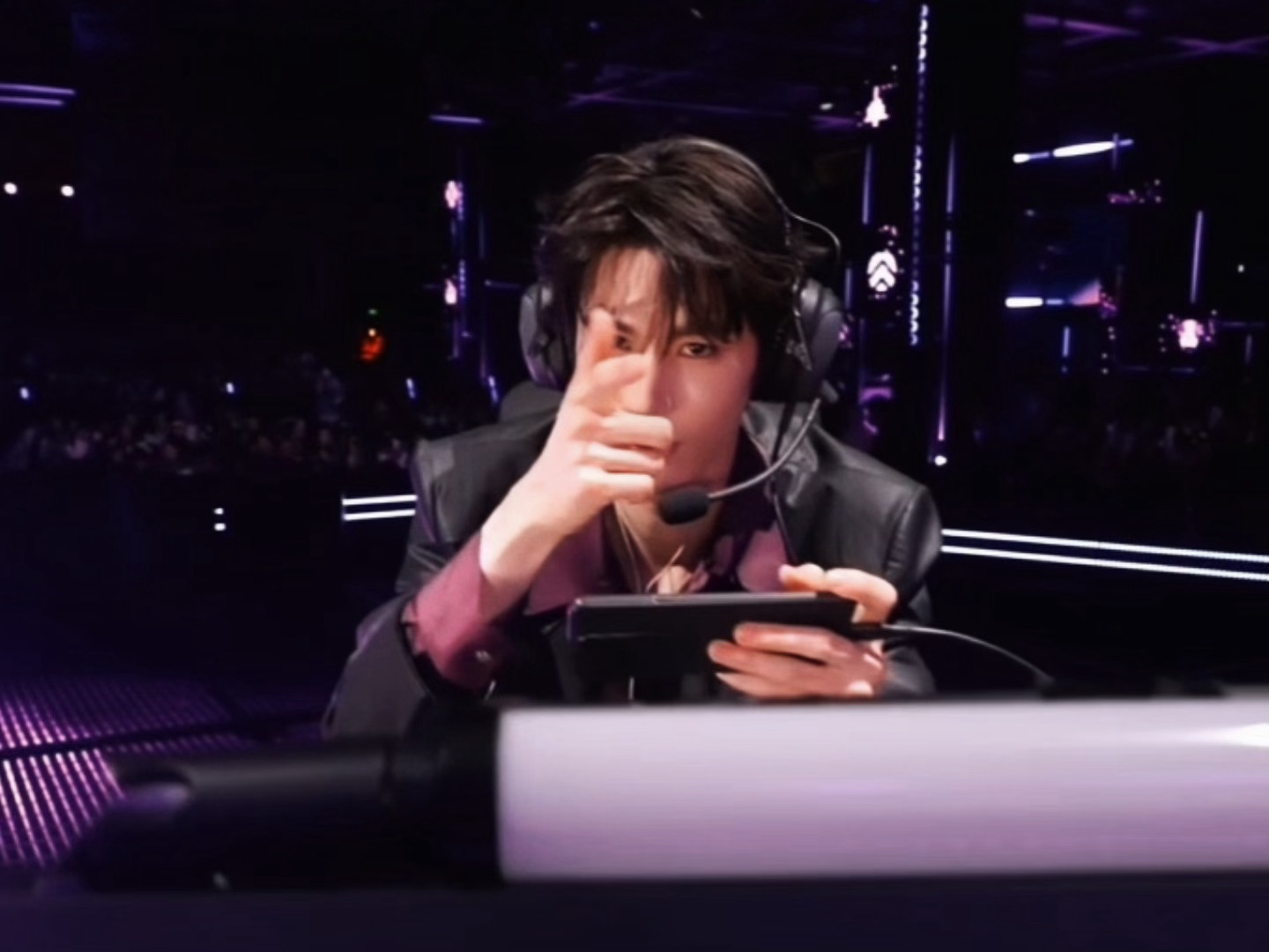 电竞男神朝你开了一枪📸张凌赫 电竞男主