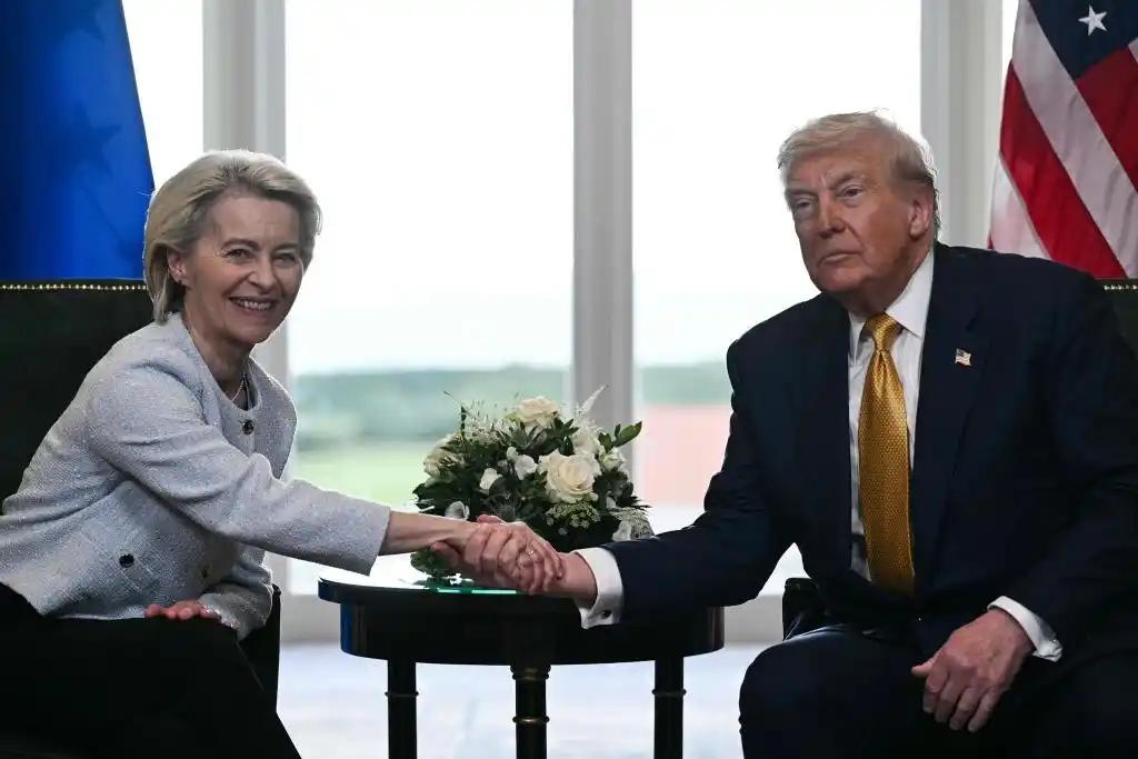 美国与欧盟达成关税协议，欧盟增加对美投资6000亿美元！懂王和欧盟的这场谈判，虽