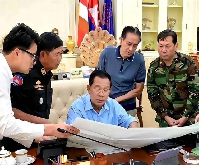 洪森这下子算是“颜面扫地”了，他有三个“没想到”：

洪森没想到儿子洪玛奈在冲突