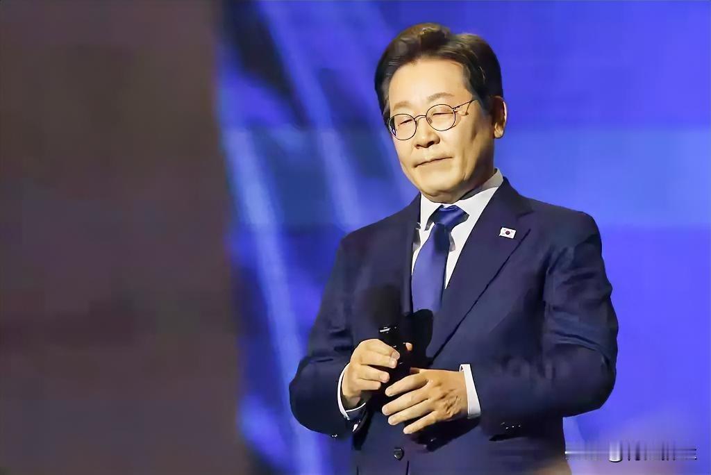 台湾居民破防了，韩国最新规定，入境韩本土必须承认台湾属于中国。韩国最新规定一句话