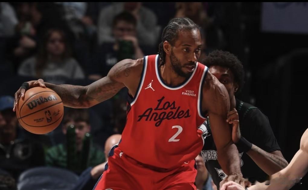 伦纳德狂砍41分，8个板！完爆爱德华兹！哈登，祖巴茨走后逼出最强战神卡！快船客场