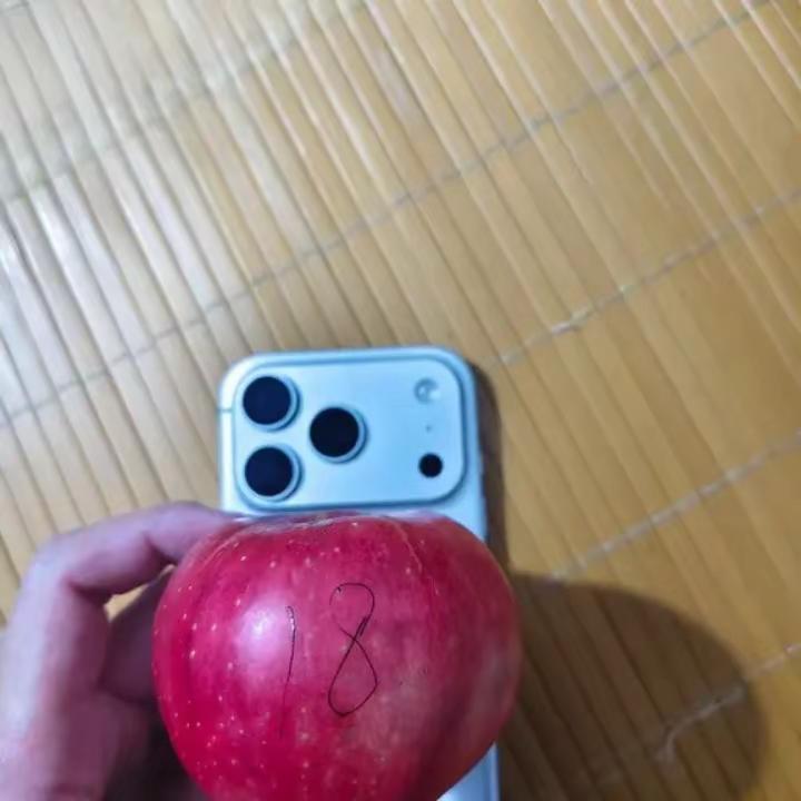 苹果18全款拿下，根本没分期的必要，又不是没那个实力 iPhone18全系深度解