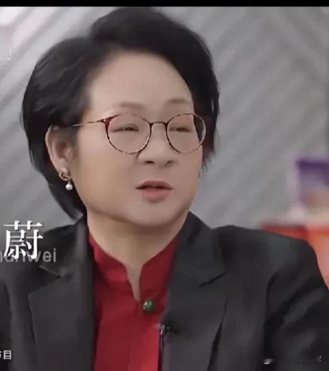 犀利提问台湾酒店是给儿子还是前妻大s？汪小菲的回答太真实，小菲还是很有礼貌的一个