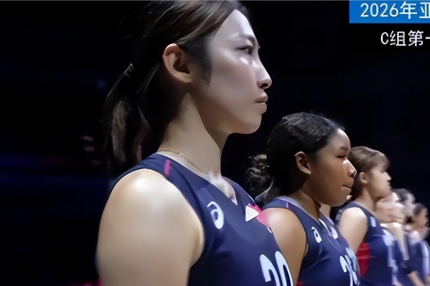 ·要不是媒体曝光，得有多少人被蒙在鼓里！“香港女排唱国歌”一事持续发酵，赛后他们