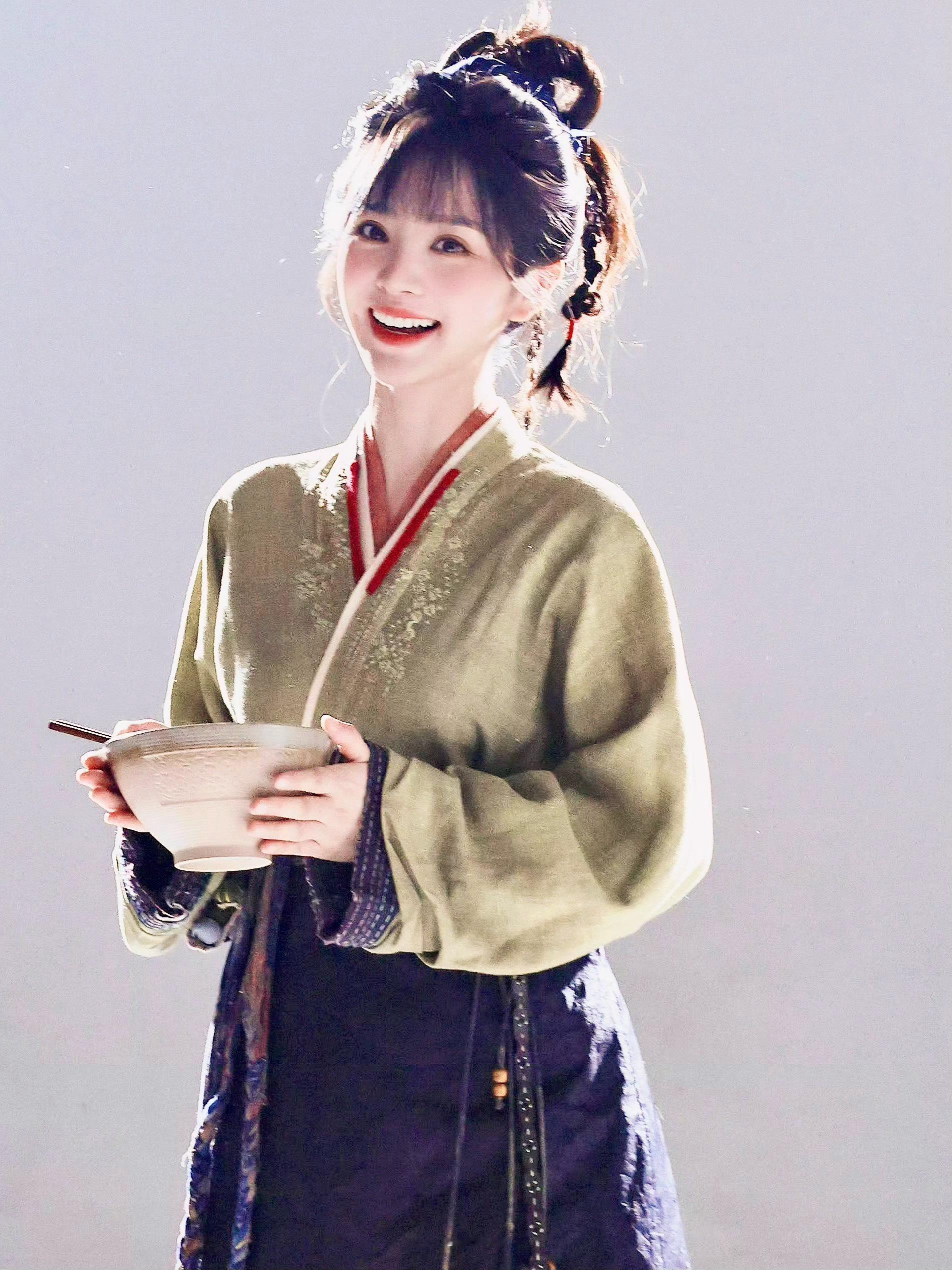 吃点漂亮樊玉儿喊你吃饭了 