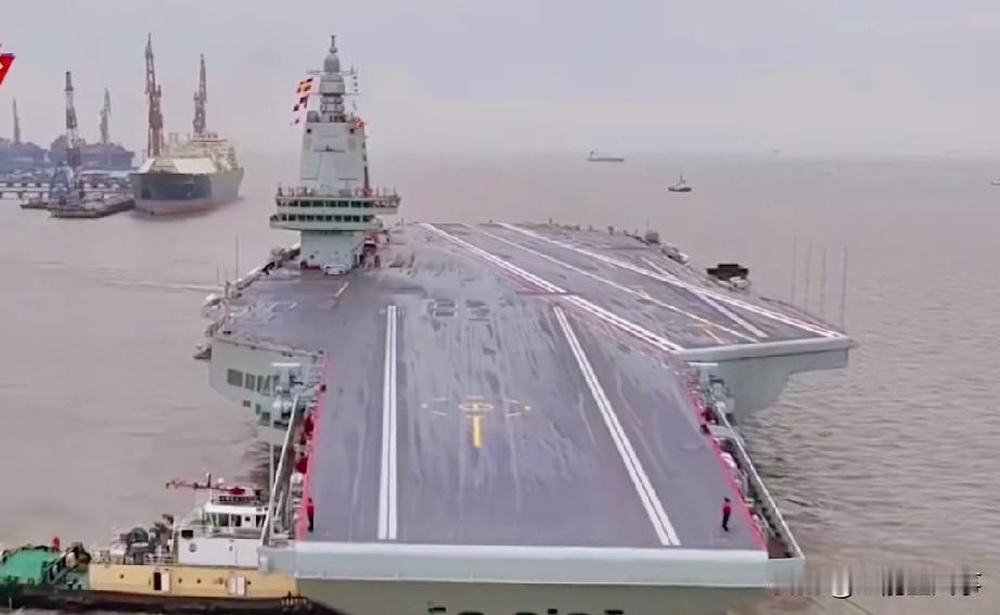 一、军事能力展示与实战化检验

远洋作战能力验证，福建舰作为我国完全自主设计的首