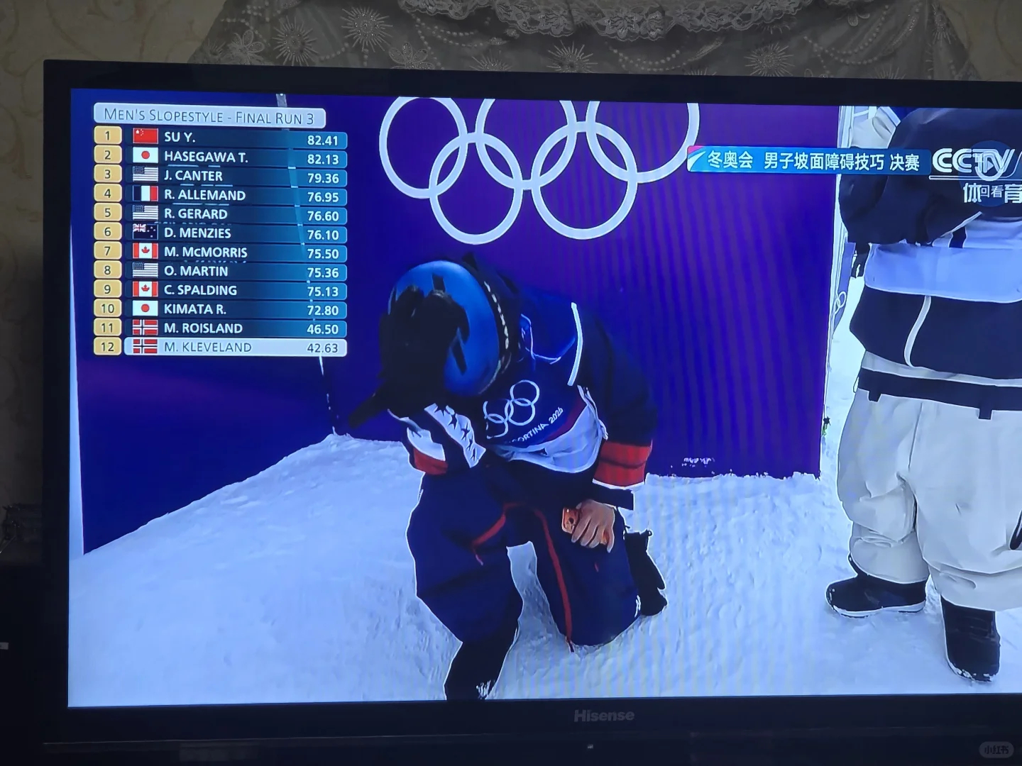 冬奥版美强惨出现了挪威美强惨选手有人懂吗男子单板Kleveland最后一跳的裁判