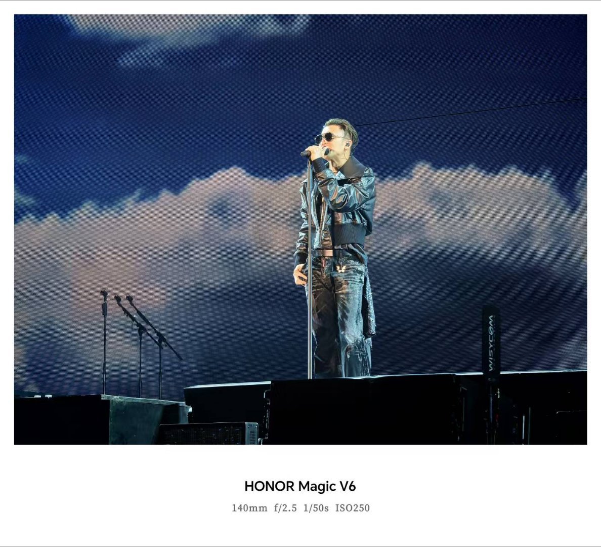 谢霆锋深圳演唱会排面真的夯爆了。谢霆锋朋友圈步数第一Magic V6演唱会追星神