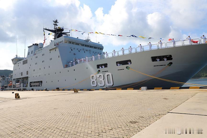 深海生命线：中国927型核潜艇救援船撑起战略安全底线
 
2026年1月5日，北