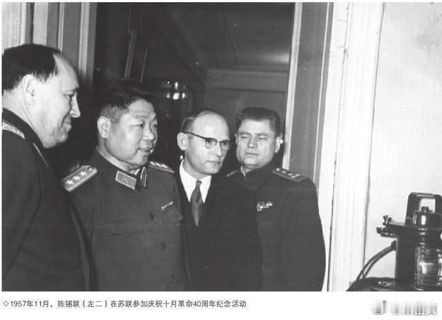 我们隆重纪念中国共产党的优秀党员，忠诚的共产主义战士，久经考验的无产阶级革命家、