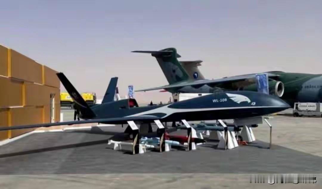 不是歼-20！沙特突装中国隐身军机，特朗普中东布局彻底破防
 
美军压向伊朗、战