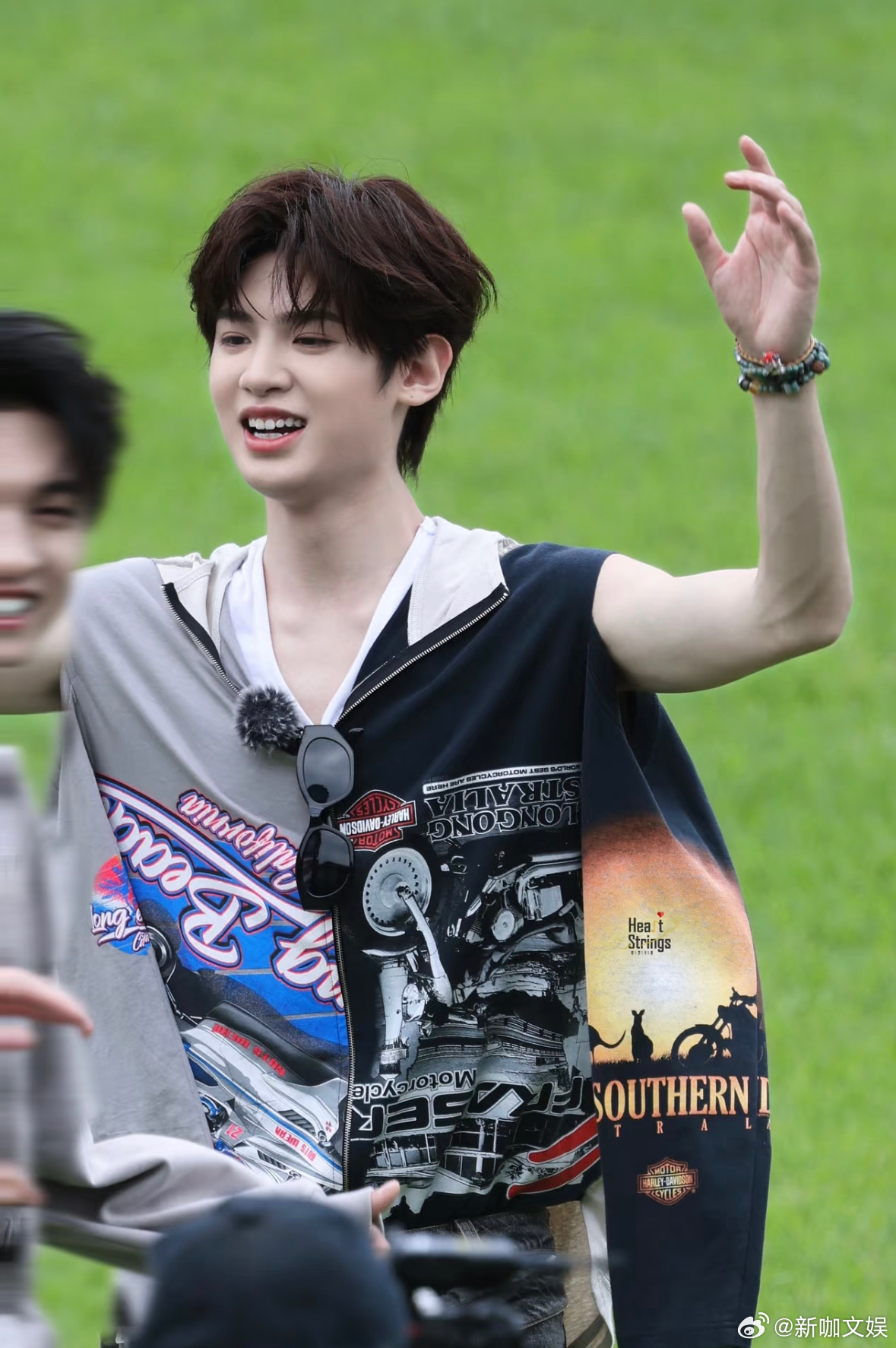 黄明昊内娱管培生 黄明昊也太优秀了，而且干什么都非常的成功，不愧是娱乐圈里面的管