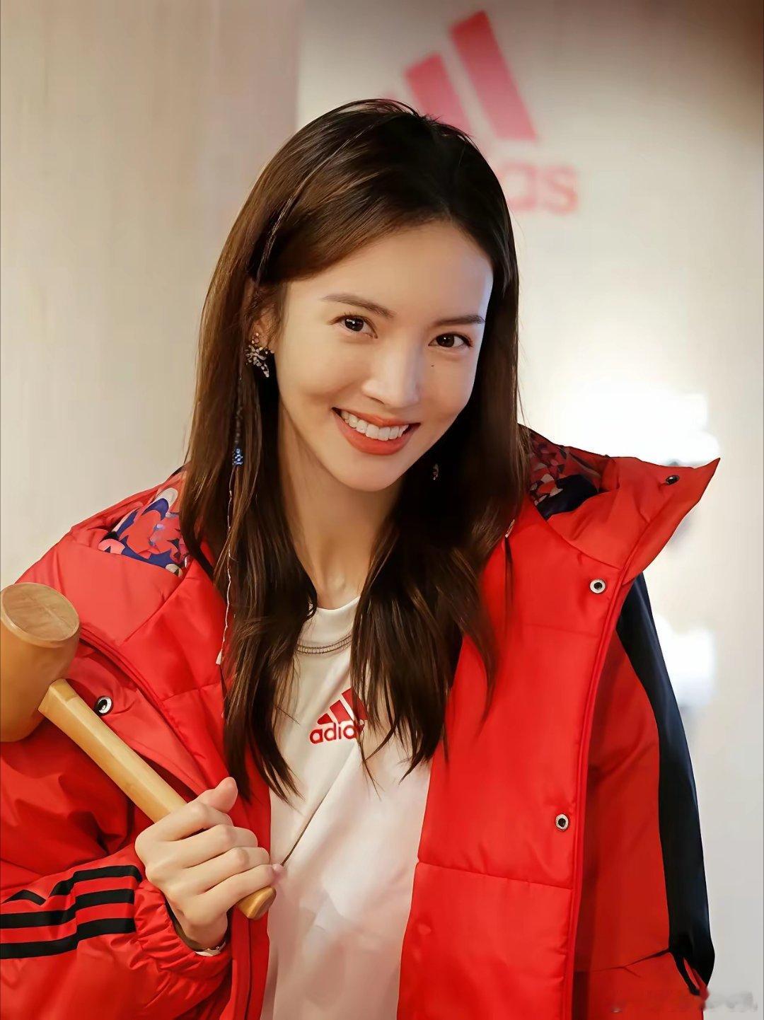 金晨，36岁了该做的一样都没做没有结婚，没有生娃，没有当妈，却把一个人的生活过的