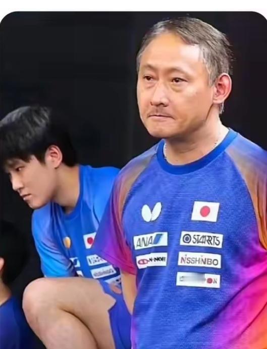 口感也能喊错？
张本智和这次可算是惹上大麻烦了，赛前使用了日本极右翼政客高市早苗