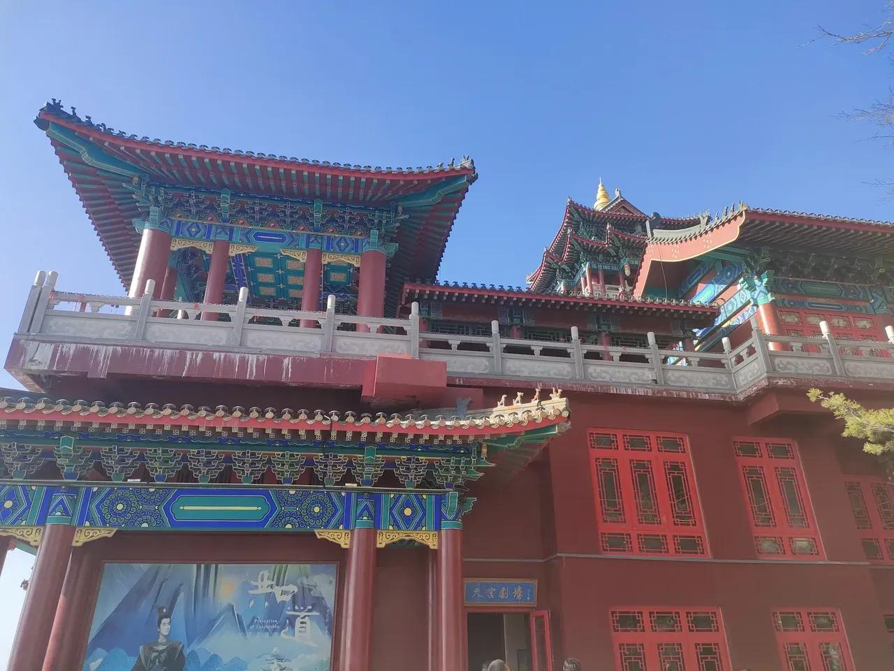 五一从老君山回来，累瘫了，花了2300，含泪认清5件事!

1.不要赶上假节日去