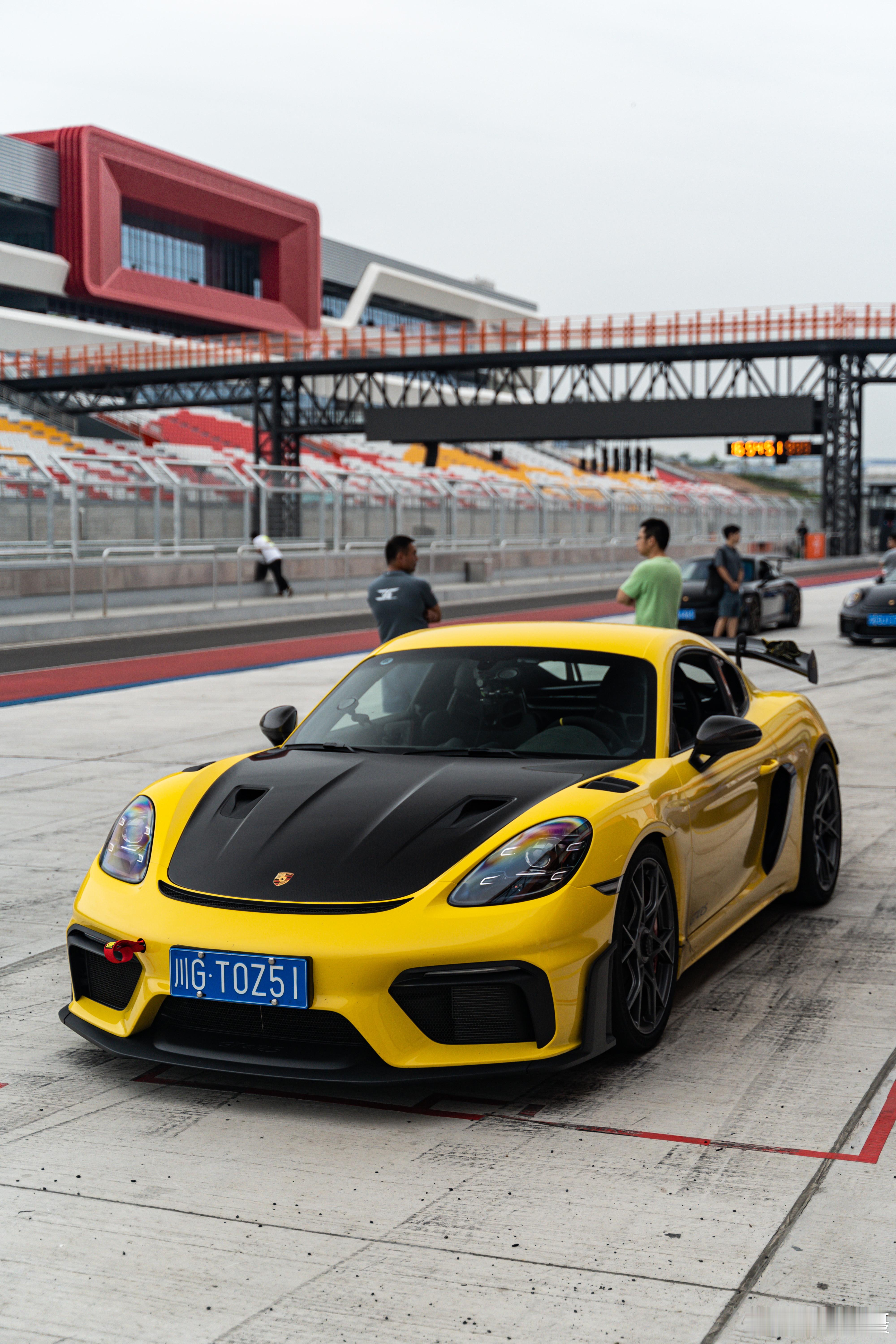 PORSCHE 718 GT4RS很黄很暴力📷：A7M3————————分割线