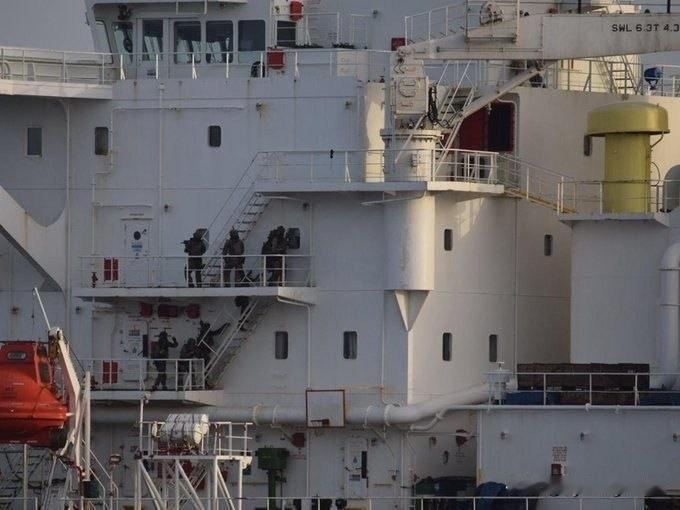 ⚔️🇪🇺 “伊里尼”行动（Operation Irini）部队在地中海登临油