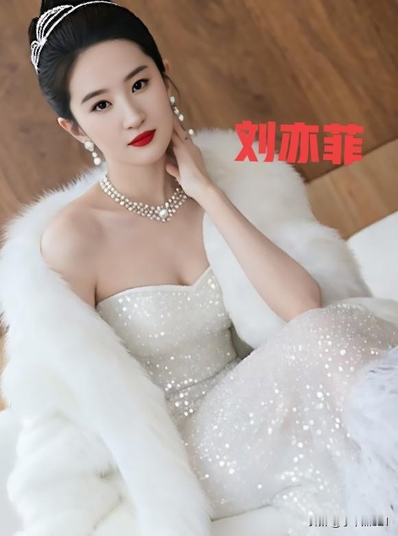 刘亦菲礼服裙造型惊艳绝伦气质优雅美的不可方物  女明星 气质女明星