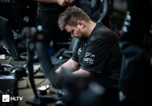 #CSGO##CS2# ​​​​刚夺冠就拉了？G2小组赛被淘汰，Niko：我是人