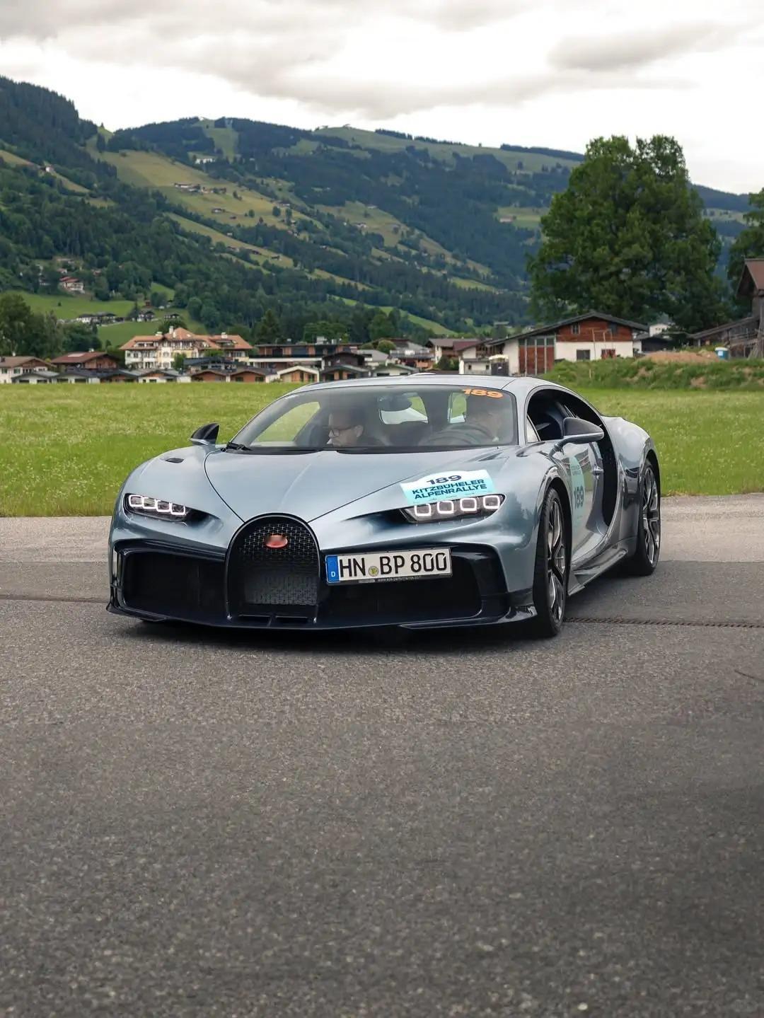 Bugatti Chiron Profilée，肥龙只要稍微一打扮就能吸引粉丝无